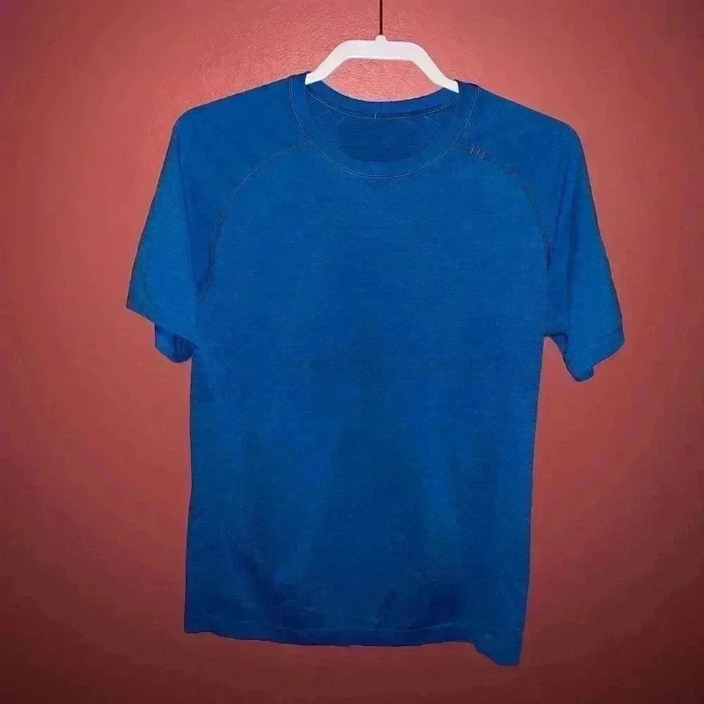Lululemon Blue Men’s Shirt